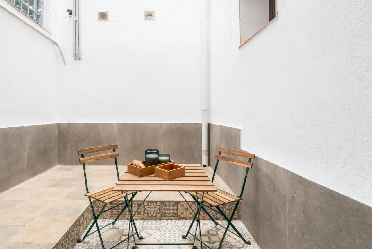 Apartamentos Luna Suites Palacio Dorita グラナダ エクステリア 写真