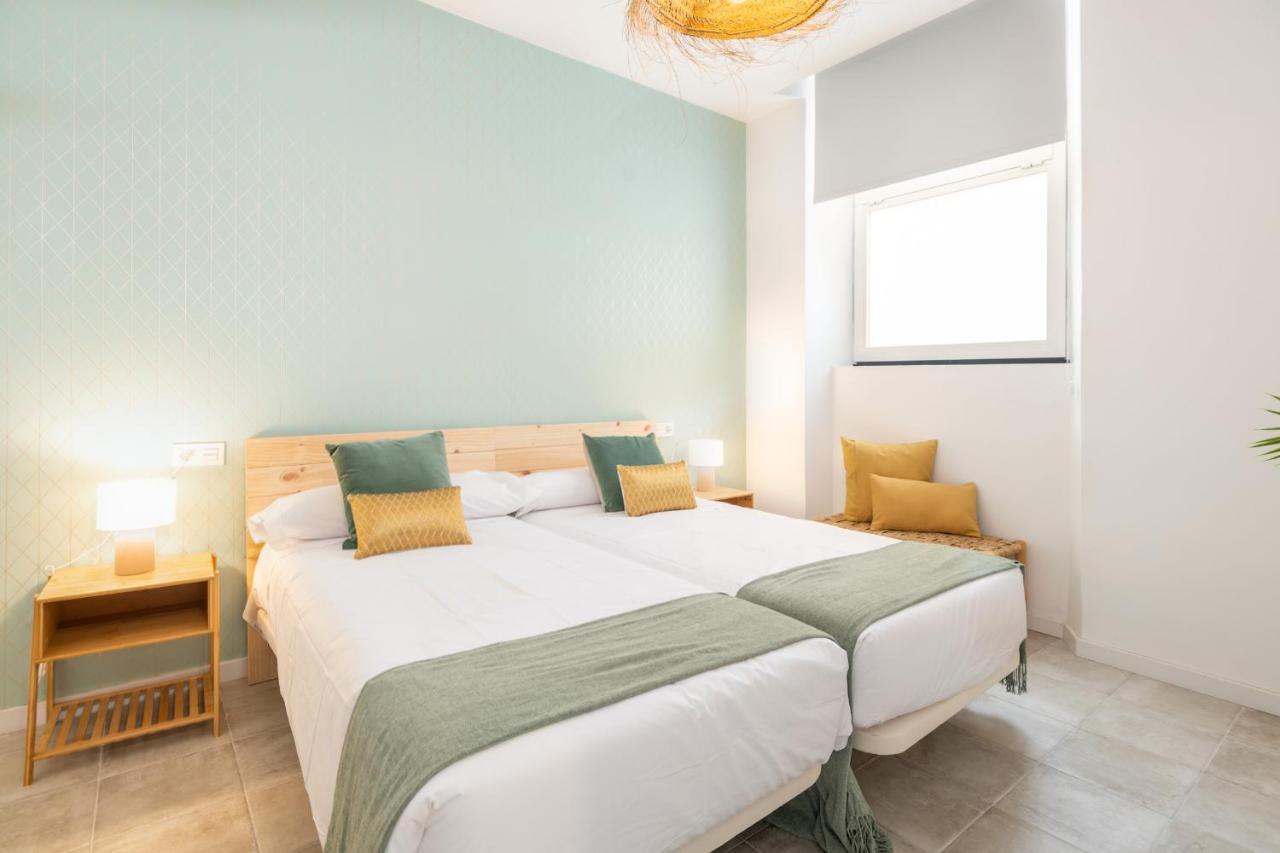 Apartamentos Luna Suites Palacio Dorita グラナダ エクステリア 写真