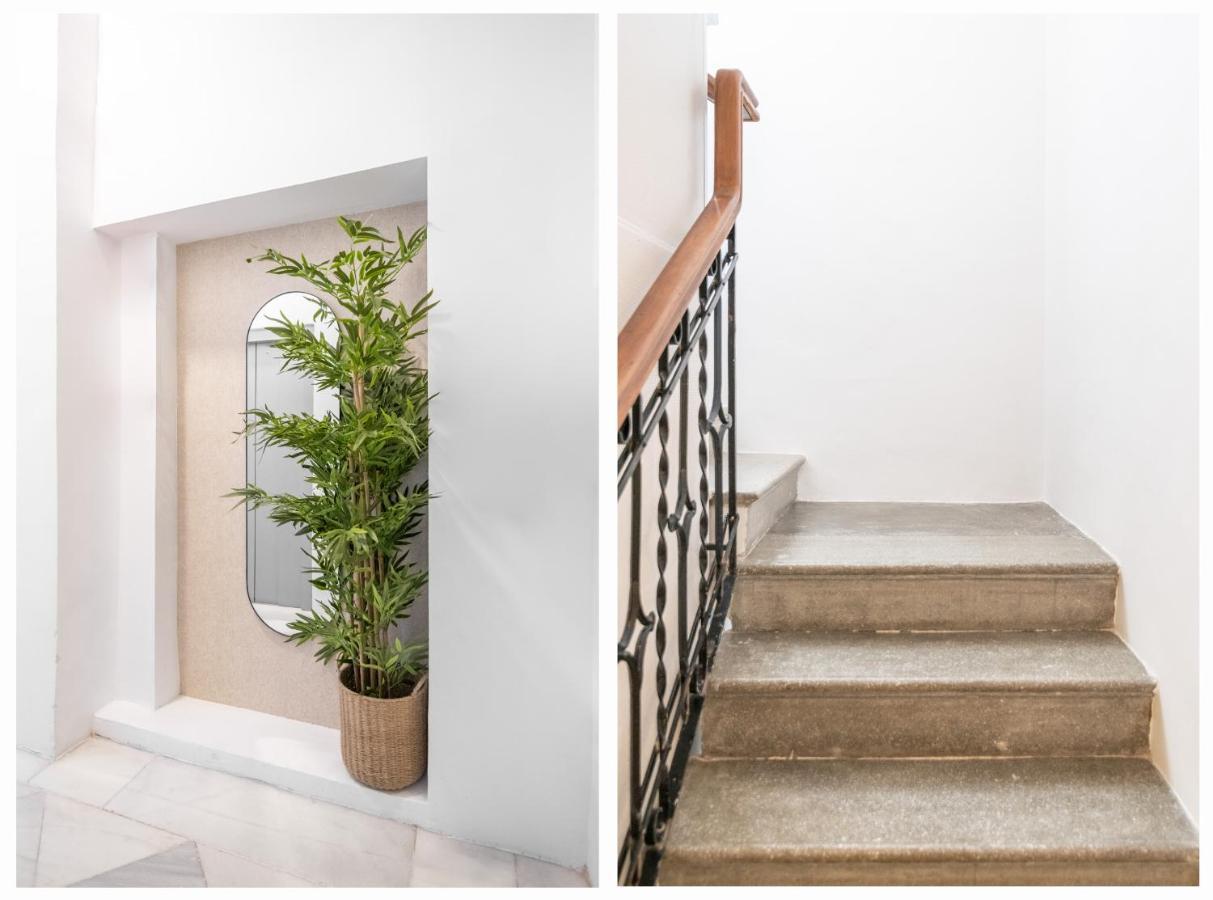 Apartamentos Luna Suites Palacio Dorita グラナダ エクステリア 写真