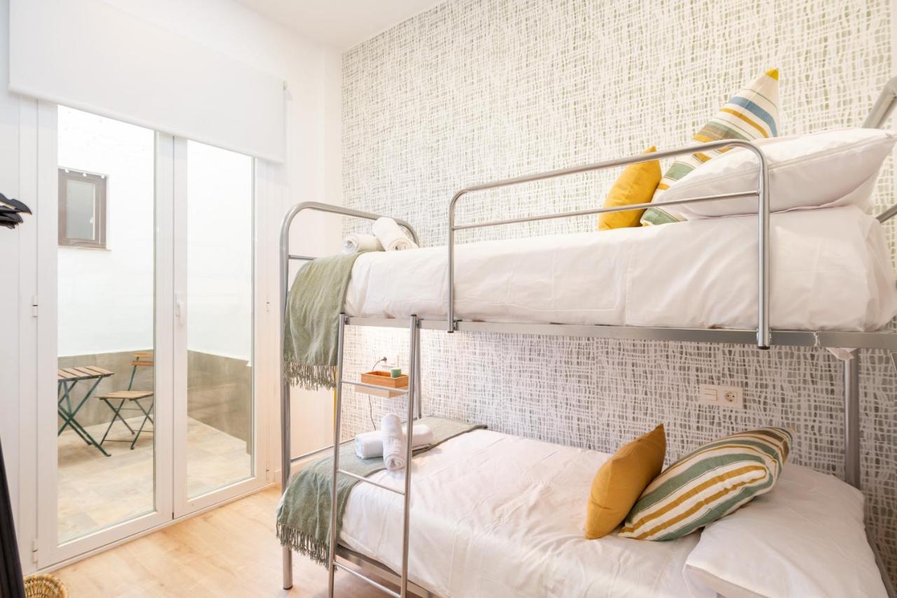 Apartamentos Luna Suites Palacio Dorita グラナダ エクステリア 写真
